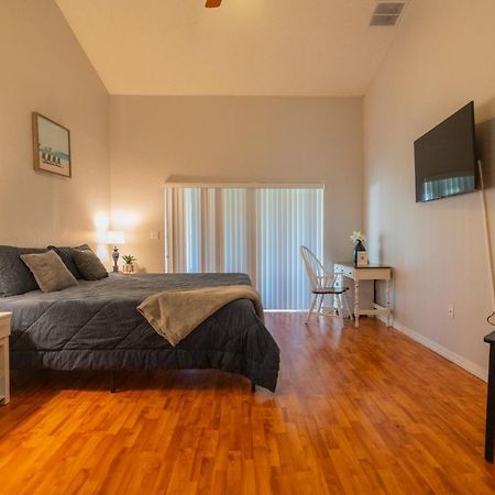 Spacious 4-Bedroom 2-Bath Abode Winter Haven Bagian luar foto